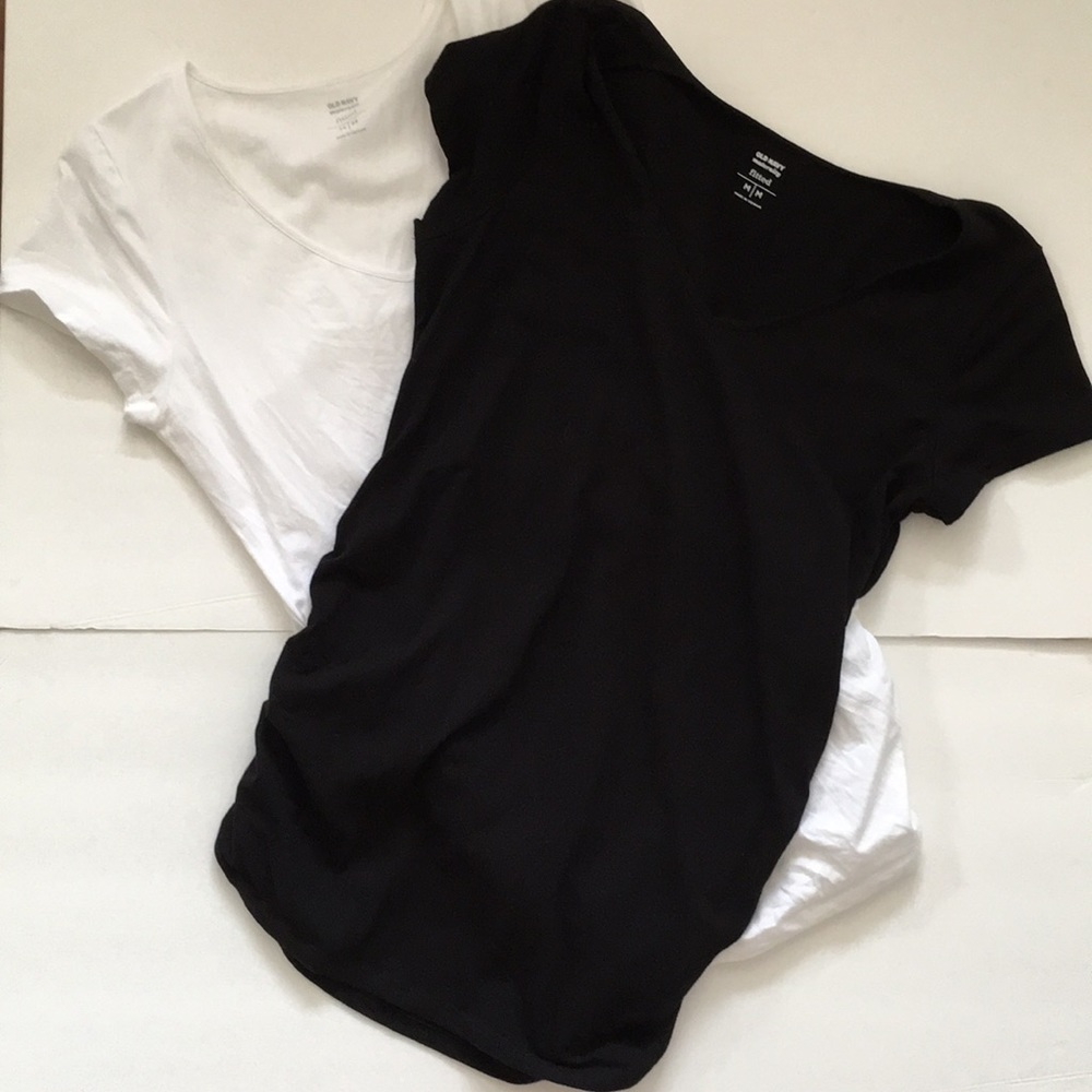 2 Old Navy Maternity fitted v neck tee